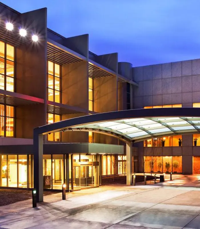 Sheraton-Kansas-City-Hotel-at-Crown-Center